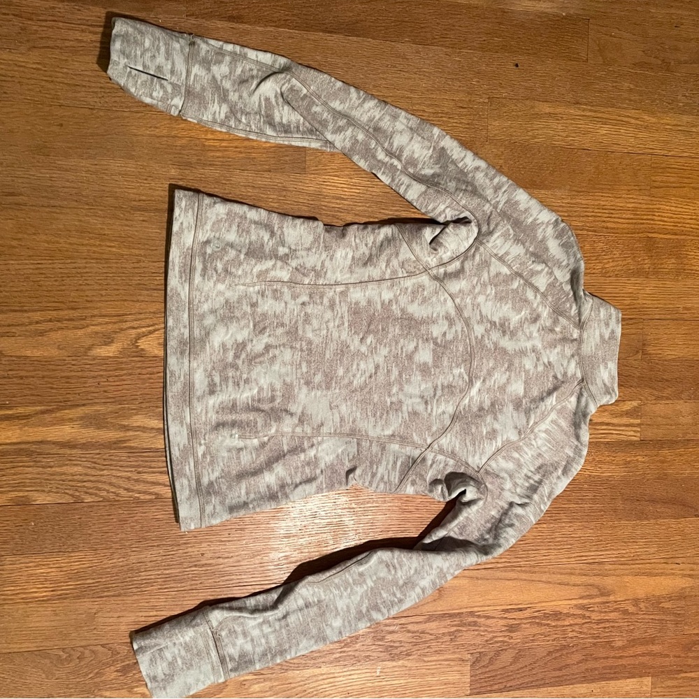 Lululemon half zip - Picture 2 of 7